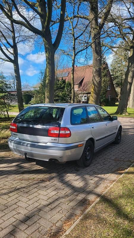 Second-hand Volvo V40 2002 Argintiu Break