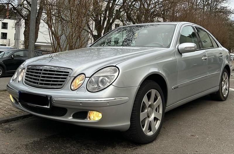 Gebraucht Mercedes E280 231 PS (169 kW) 2005 Silber Limousine