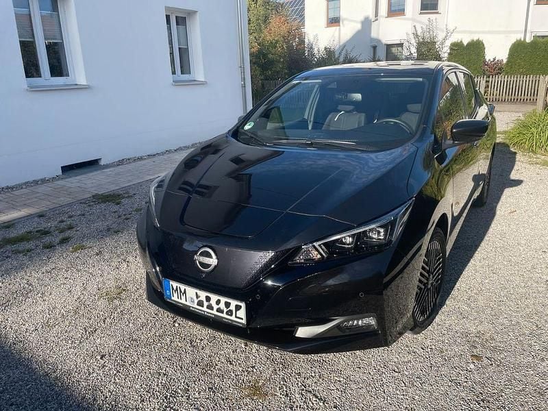 Schwarz Gebraucht 2023 Nissan Leaf 360º Kleinwagen | 19.500 € (Superpreis) - Bild 1/4