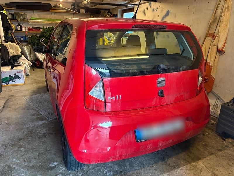 Gebraucht Seat Mii 60 PS (44 kW) 2013 Rot Kleinwagen