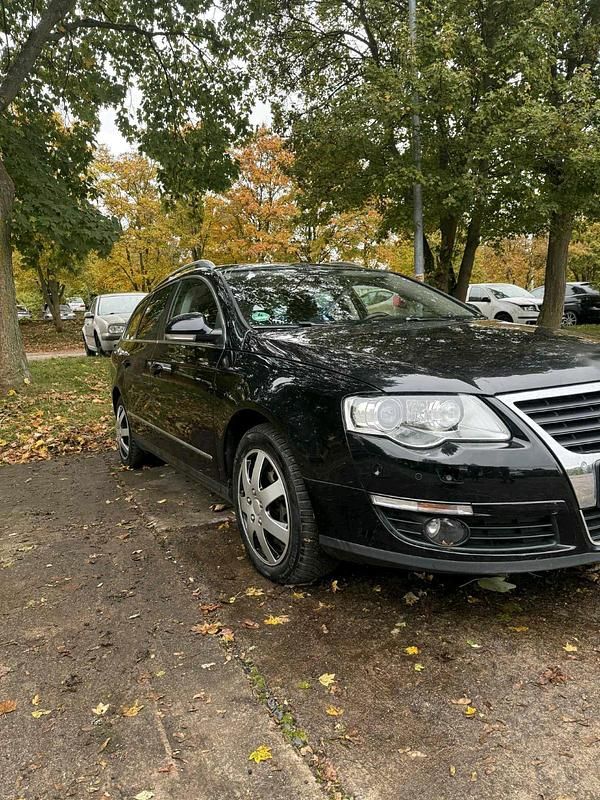 Schwarz Gebraucht 2009 VW Passat Kombi | 999 € (Superpreis) - Bild 1/4