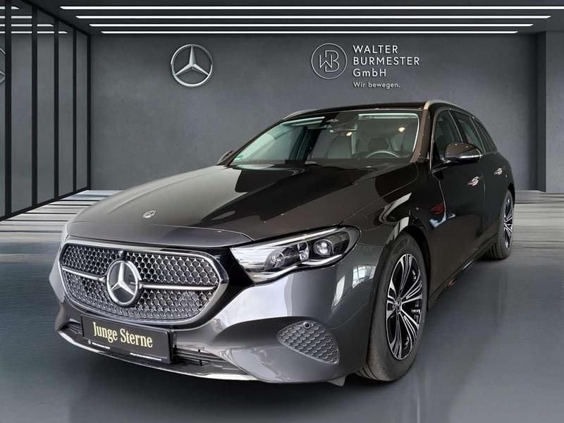 Metalliclack graphitgrau Gebraucht 2024 Mercedes E220 Avantgarde Kombi | 44.380 € (Superpreis) - Bild 1/4