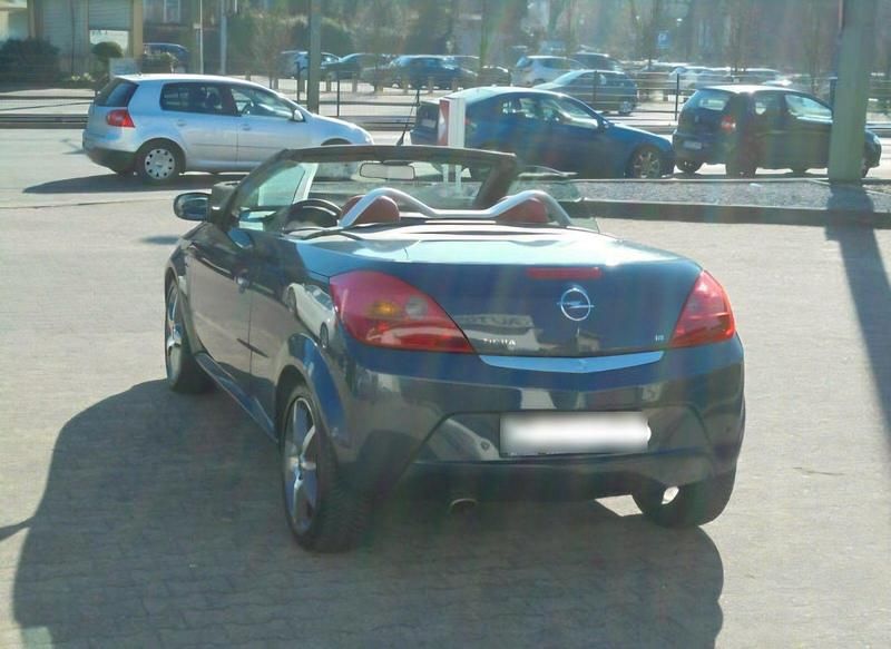 Gebraucht Opel Tigra 125 PS (91 kW) 2007 Blau Cabrio