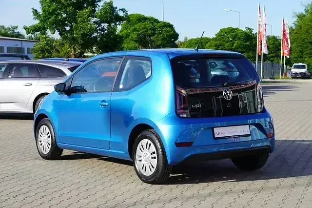 Gebraucht VW up! 65 PS (47 kW) 2020 Costa azul metallic Kleinwagen