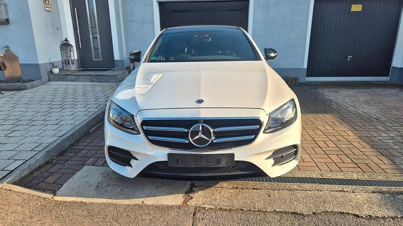 Gebraucht Mercedes E400 AMG 340 PS (250 kW) 2019 Weiß Limousine