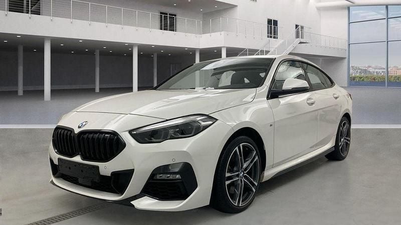 Gebraucht BMW 220 M Sport 178 PS (130 kW) 2023 Weiß Limousine