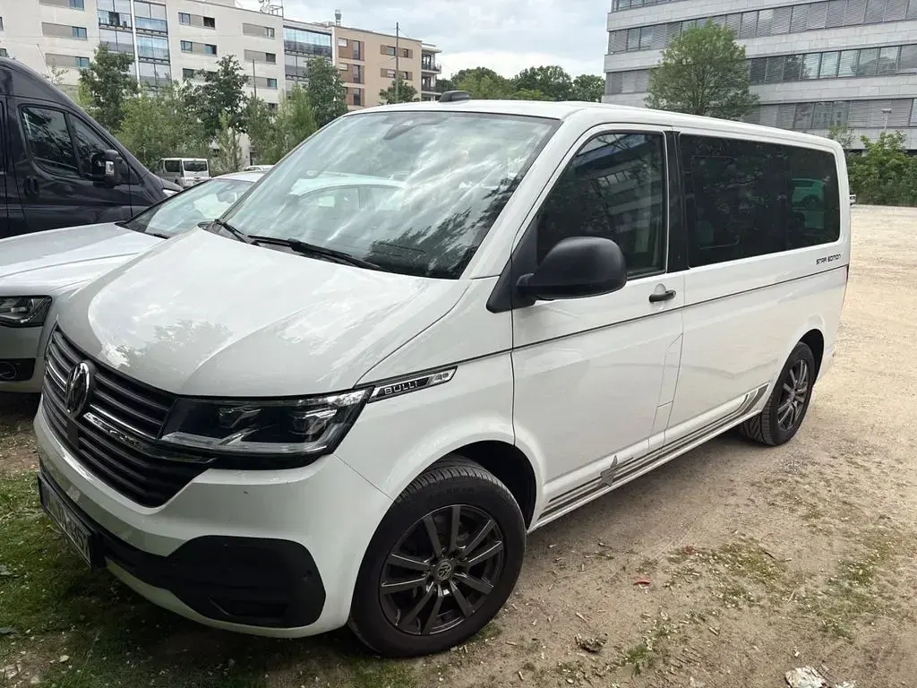 Gebraucht VW Multivan 150 PS (110 kW) 2020 Weiß Van / Kleinbus