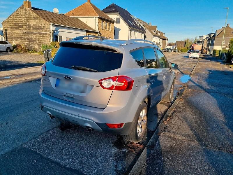 Gebraucht Ford Kuga 140 PS (102 kW) 2012 Grau SUV