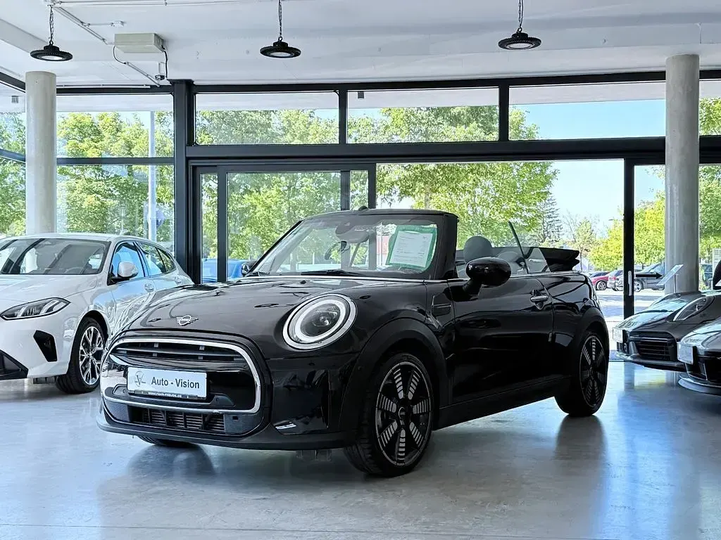 Gebraucht Mini Cooper Cabriolet Premium Plus 136 PS (100 kW) 2023 Schwarz Cabrio