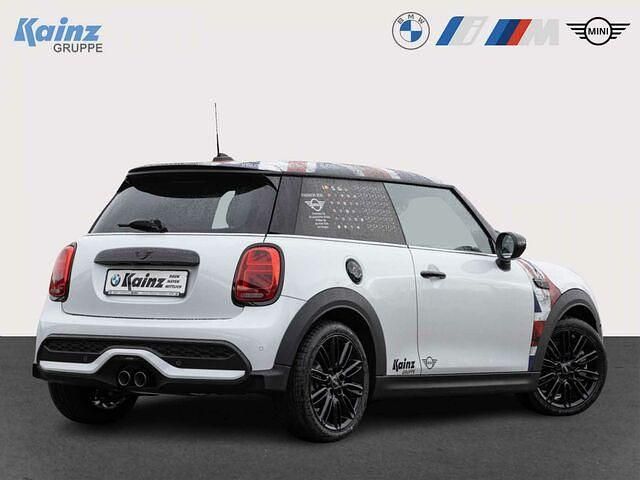 Gebraucht Mini Cooper S 178 PS (130 kW) 2024 Nanuq white Kleinwagen