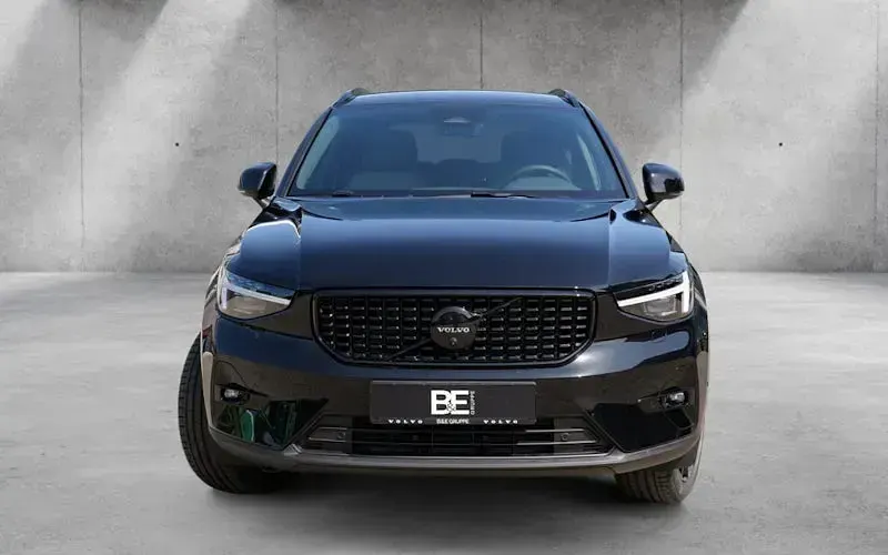 Gebraucht Volvo XC40 Plus 197 PS (144 kW) 2025 Schwarz SUV