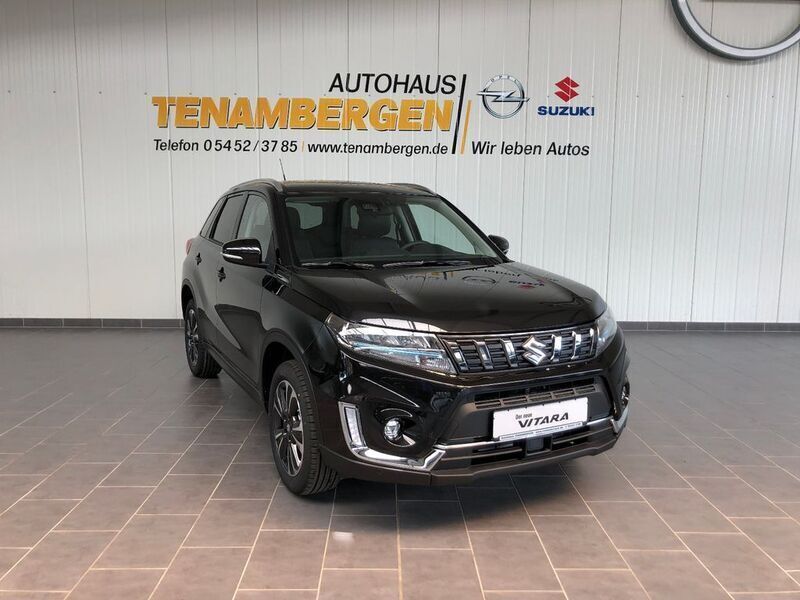 Cosmic black Gebraucht 2022 Suzuki Vitara Comfort SUV | 23.900 € (Fairer Preis) - Bild 1/4