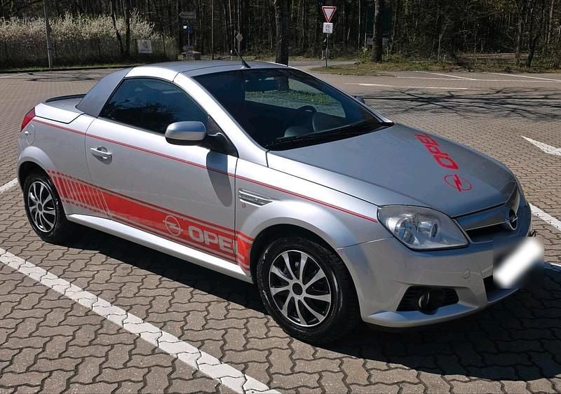 Gebraucht Opel Tigra 90 PS (66 kW) 2006 Silber Cabrio