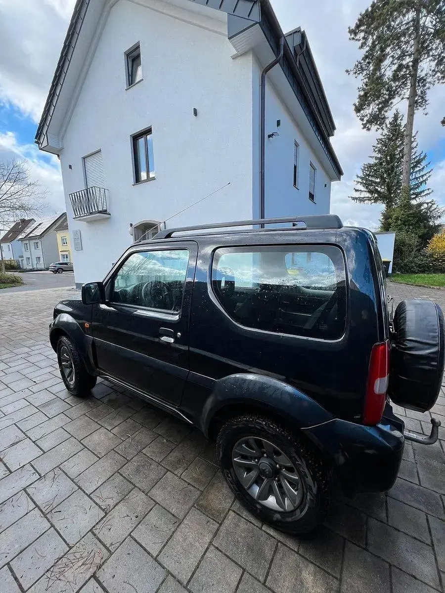 Gebraucht Suzuki Jimny Style 86 PS (63 kW) 2009 Grün SUV