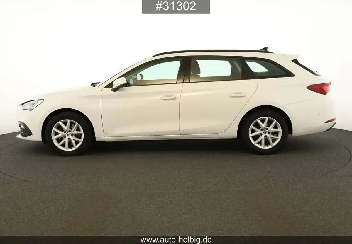 Gebraucht Seat Leon Style 150 PS (110 kW) 2022 White candy Kombi