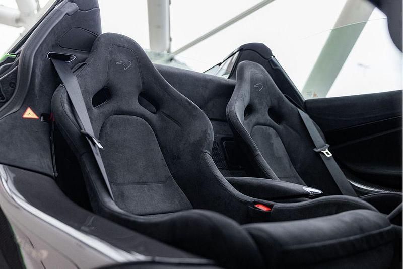 Gebraucht McLaren 750S 751 PS (552 kW) 2025 Grün Cabrio