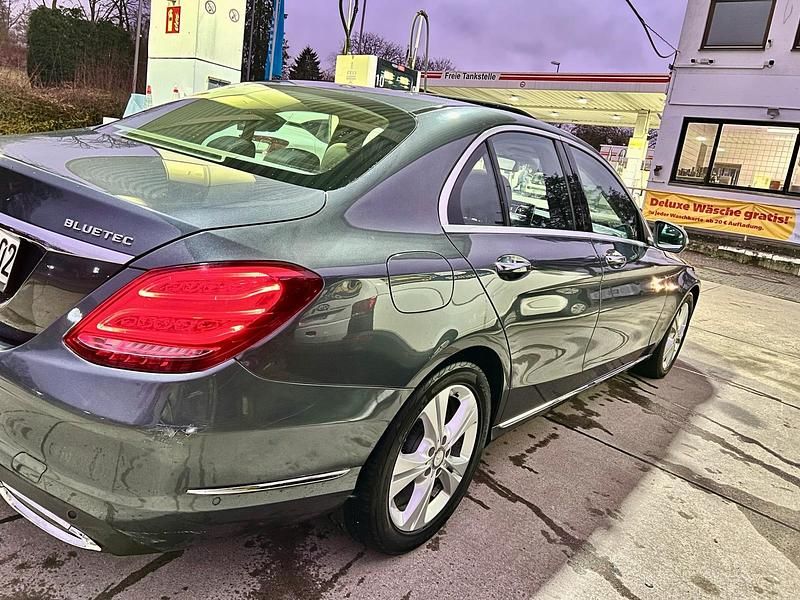 Gebraucht Mercedes C220 170 PS (125 kW) 2014 Grau Limousine