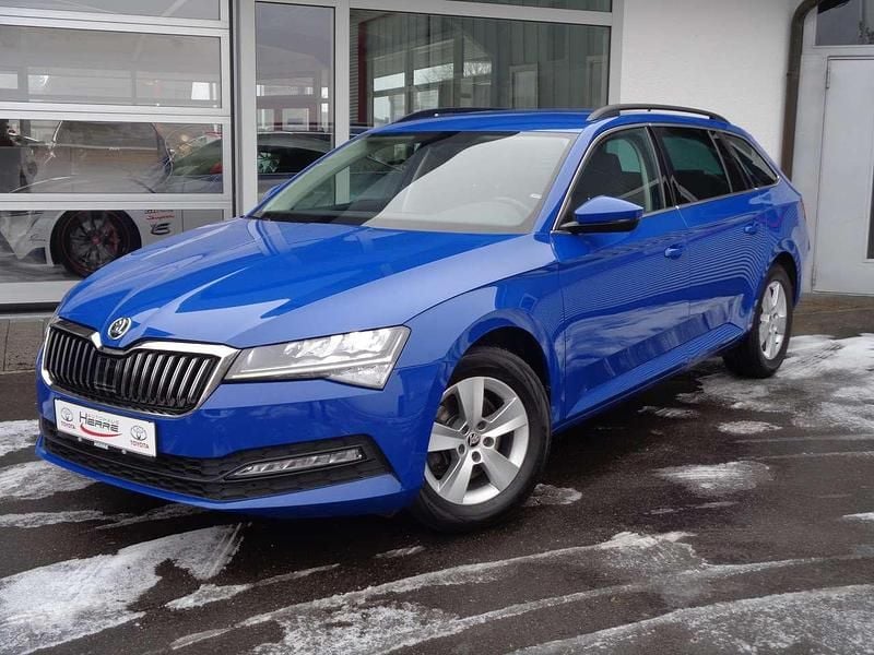 Energy blau Gebraucht 2019 Skoda Superb Ambition Kombi | 19.990 € (Superpreis) - Bild 1/4