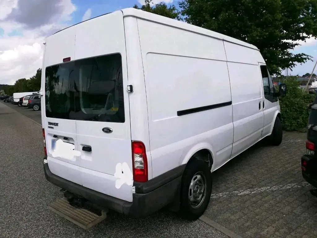 Gebraucht Ford Tourneo 120 PS (88 kW) 2012 Weiß Van / Kleinbus