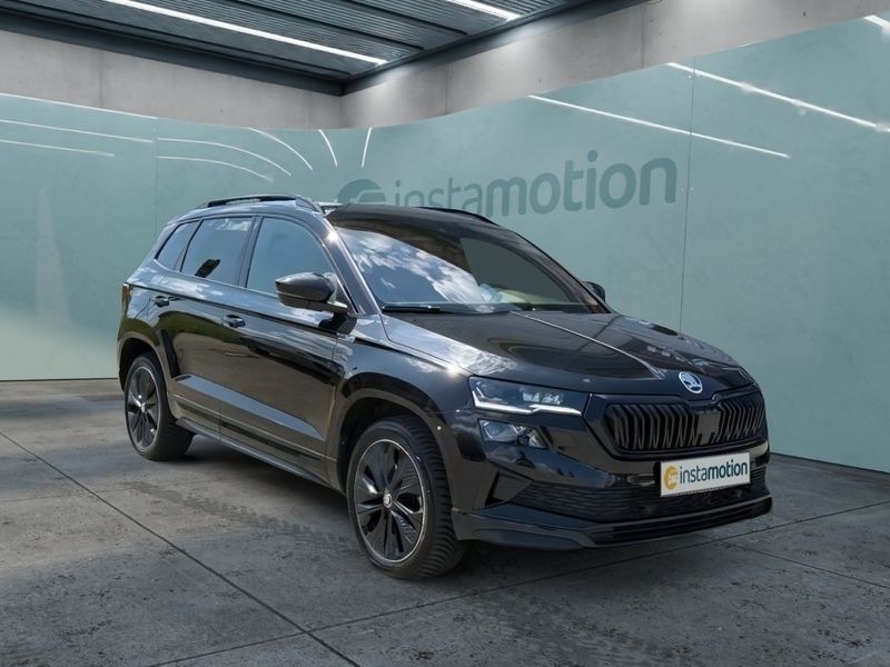 Schwarz Gebraucht 2024 Skoda Karoq SportLine SUV | 36.130 € (Etwas zu teuer) - Bild 1/4