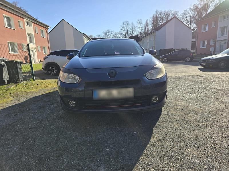 Gebraucht Renault Fluence 110 PS (80 kW) 2012 Blau Limousine