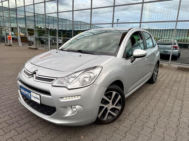 Silber Gebraucht 2016 Citroën C3 SELECTION Kleinwagen | 6.590 € (Fairer Preis) - Bild 1/4