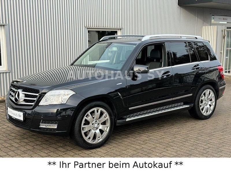 Schwarz Gebraucht 2010 Mercedes GLK250 SUV | 9.480 € (Guter Preis) - Bild 1/4