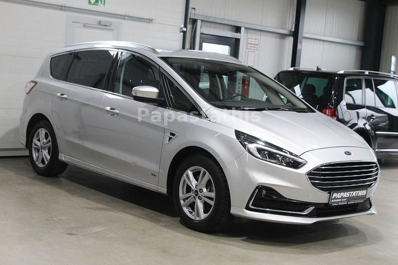 Silber Gebraucht 2022 Ford S-MAX Titanium Van / Kleinbus | 20.990 € (Fairer Preis) - Bild 1/4