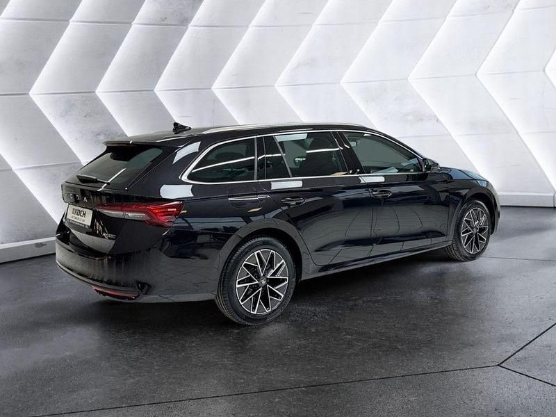 Neu Skoda Octavia 150 PS (110 kW) 2026 Schwarz Kombi