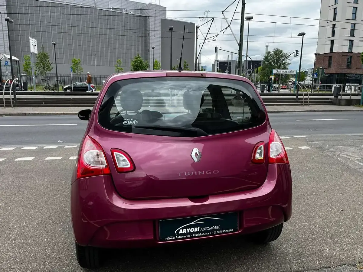 Gebraucht Renault Twingo Expression 75 PS (55 kW) 2013 Fuchsiaviolett Kleinwagen