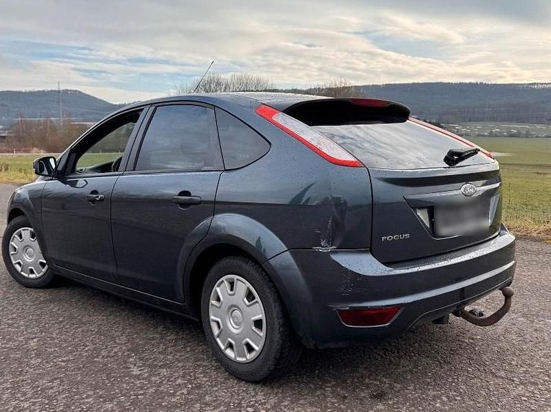 Gebraucht Ford Focus 101 PS (74 kW) 2008 Blau Limousine