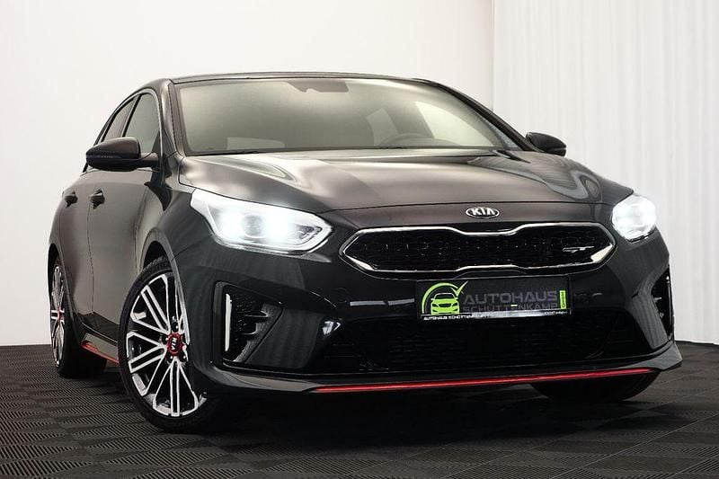 Grau Gebraucht 2021 Kia ProCeed GT GT-Line Kleinwagen | 25.697 € (Guter Preis) - Bild 1/4