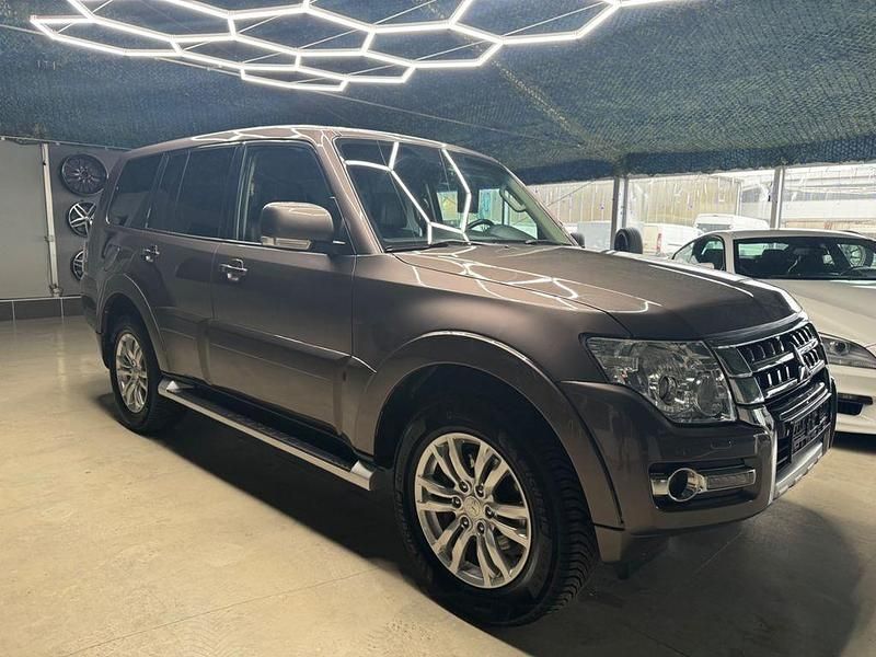 Gebraucht Mitsubishi Pajero 190 PS (139 kW) 2016 Braun SUV