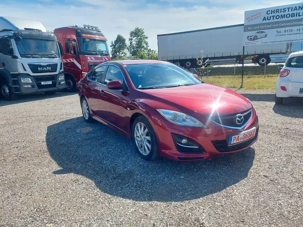 Używany Mazda 6 129 KM (94 kW) 2011 Czerwony Sedan/Limuzyna