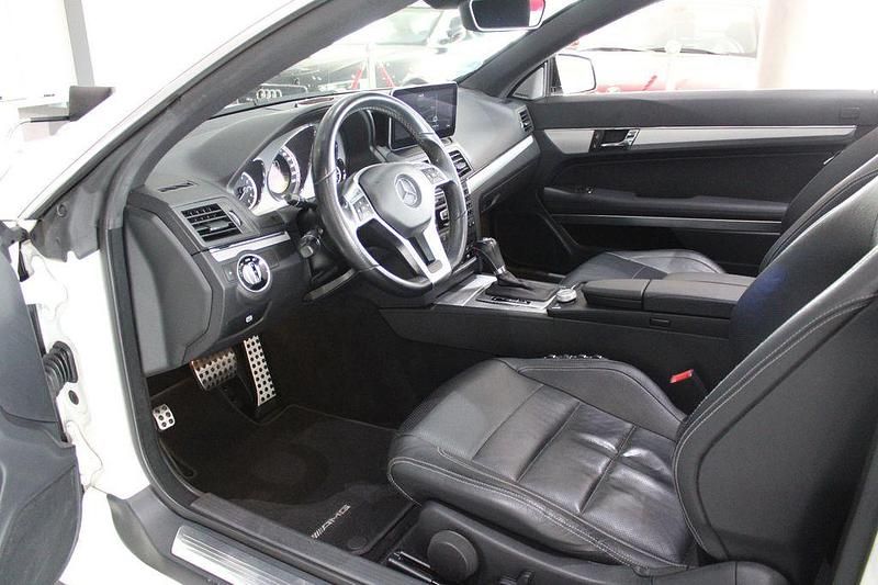 Gebraucht Mercedes E350 Avantgarde 265 PS (194 kW) 2012 Weiß Cabrio