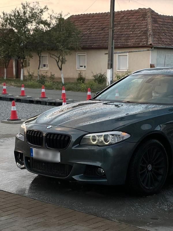 Andere farben Gebraucht 2011 BMW 530 Kombi | 13.450 € - Bild 1/4
