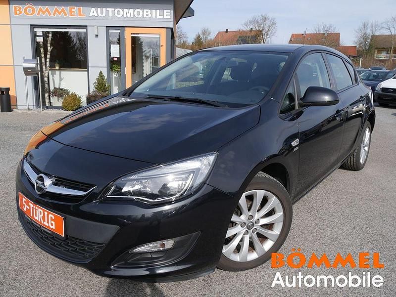 Gebraucht Opel Astra Active 120 PS (88 kW) 2013 Schwarz Limousine