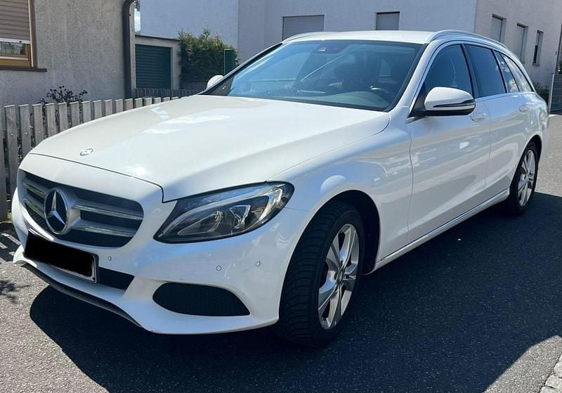 Gebraucht Mercedes 220 170 PS (125 kW) 2016 Weiß Kombi
