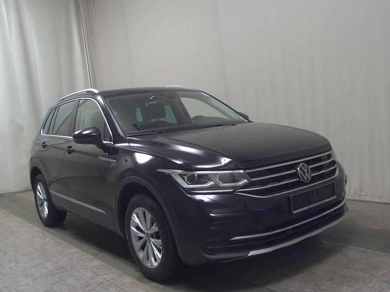 Gebraucht VW Tiguan Elegance 150 PS (110 kW) 2024 Schwarz SUV