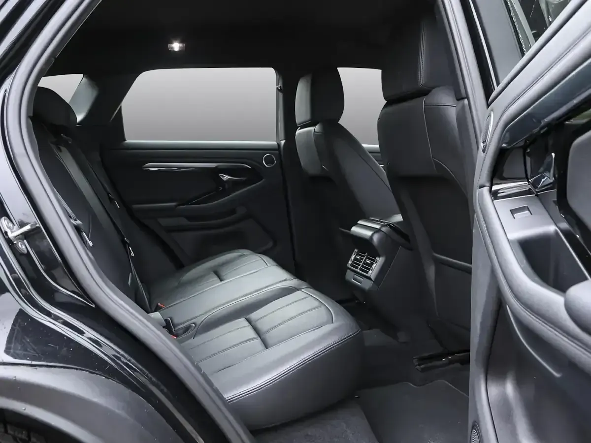 Gebraucht Land Rover Range Rover evoque SE 163 PS (119 kW) 2023 Santorini black SUV