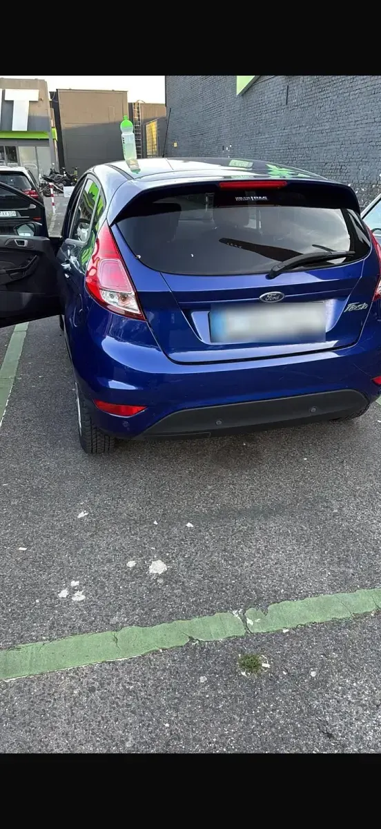 Gebraucht Ford Fiesta 80 PS (58 kW) 2017 Blau Kleinwagen