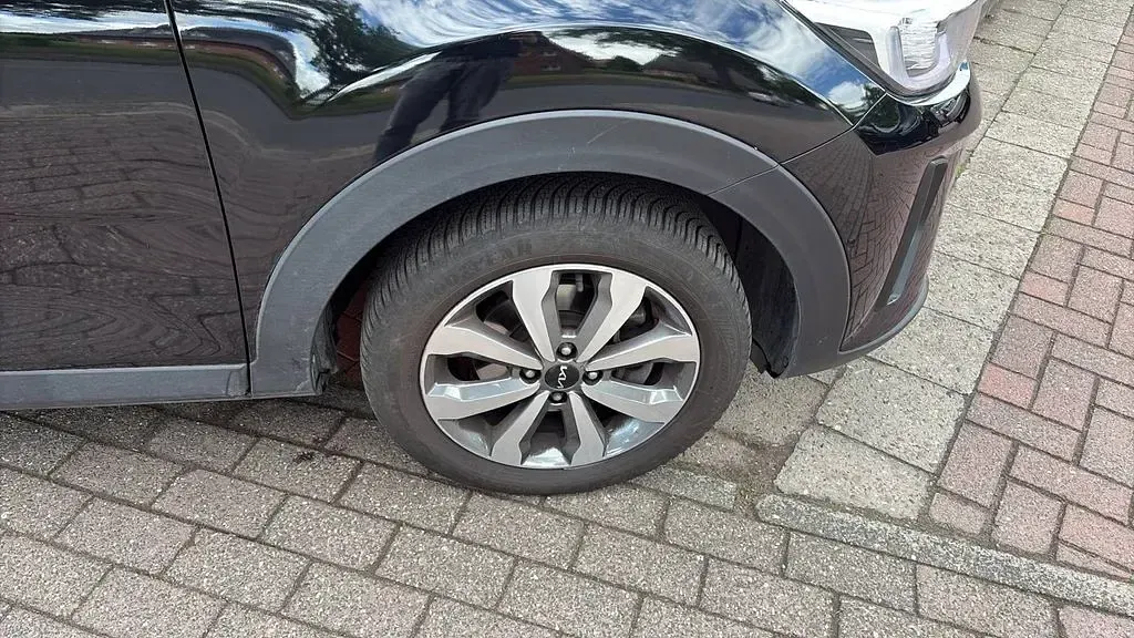 Gebraucht Kia Stonic Vision 101 PS (74 kW) 2024 Schwarz SUV