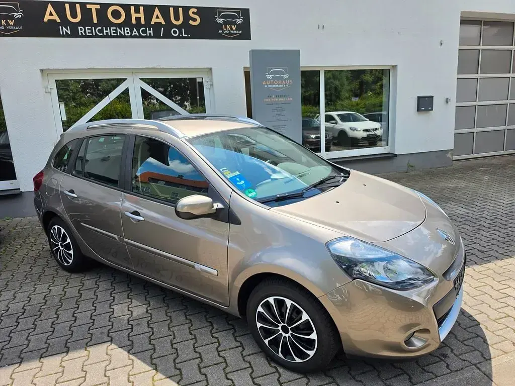 Gebraucht Renault Clio Dynamique 103 PS (75 kW) 2012 Limousine