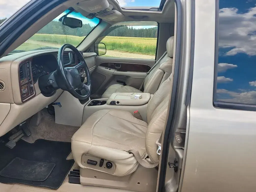 Gebraucht Chevrolet Tahoe LT 273 PS (200 kW) 2002 Grau SUV