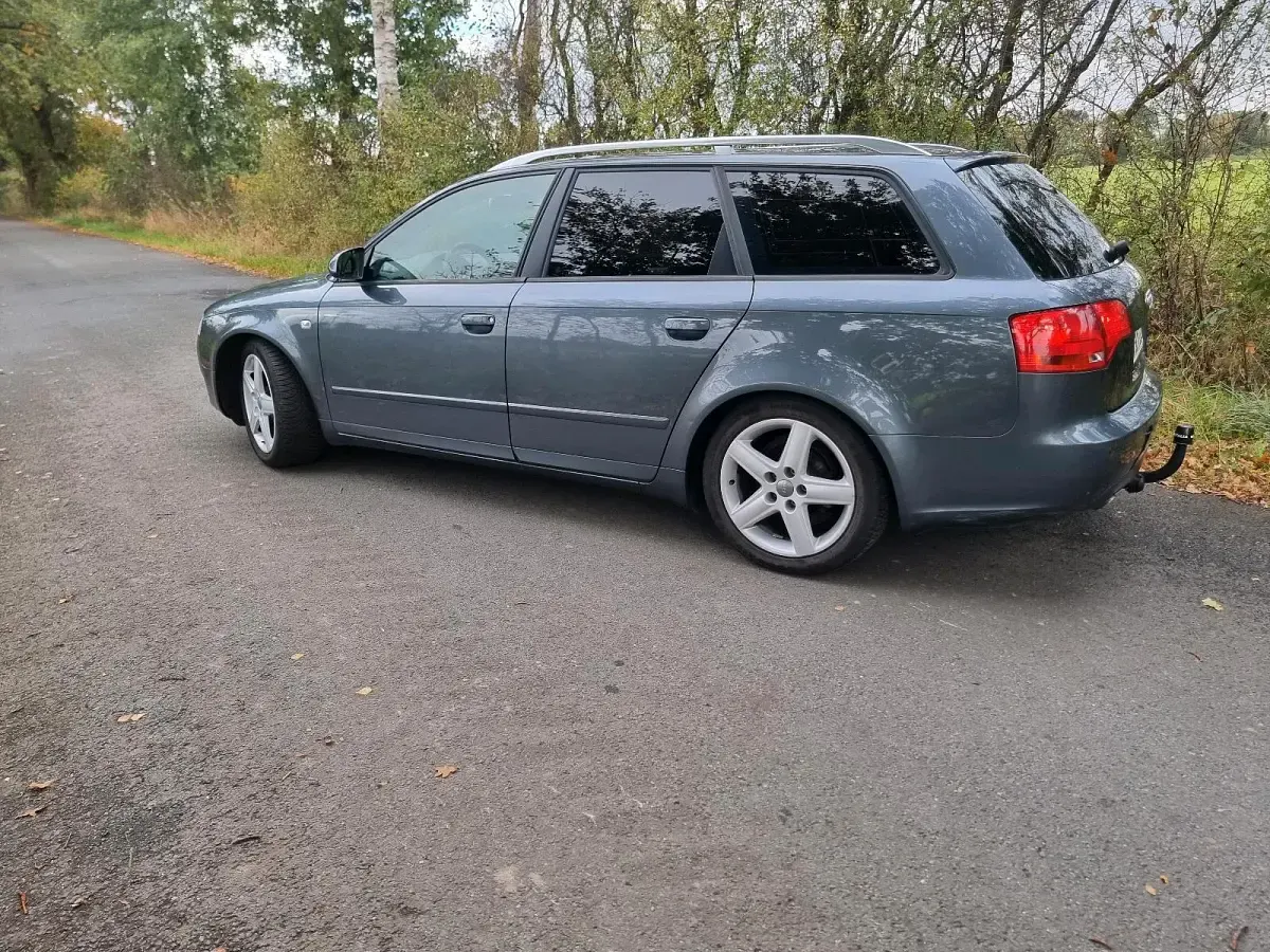 Gebraucht Audi A4 116 PS (85 kW) 2006 Blau Kombi