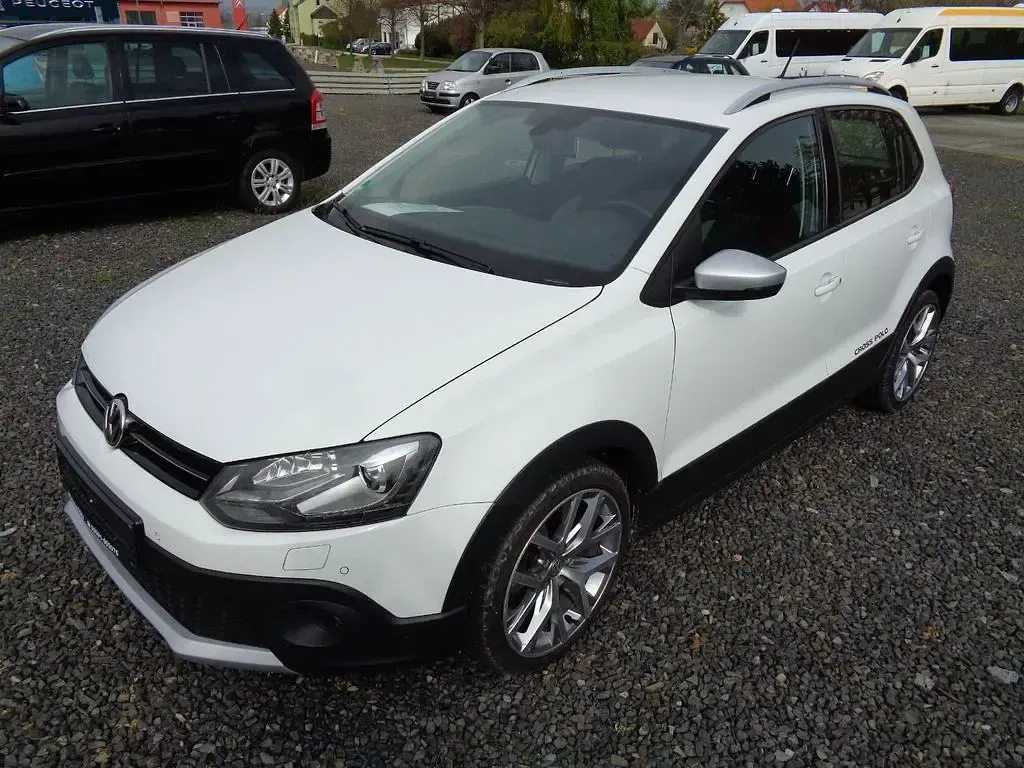 Używany VW Polo Cross 90 KM (66 kW) 2016 Biały Hatchback