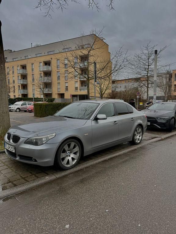 Gebraucht BMW 523 177 PS (130 kW) 2005 Limousine