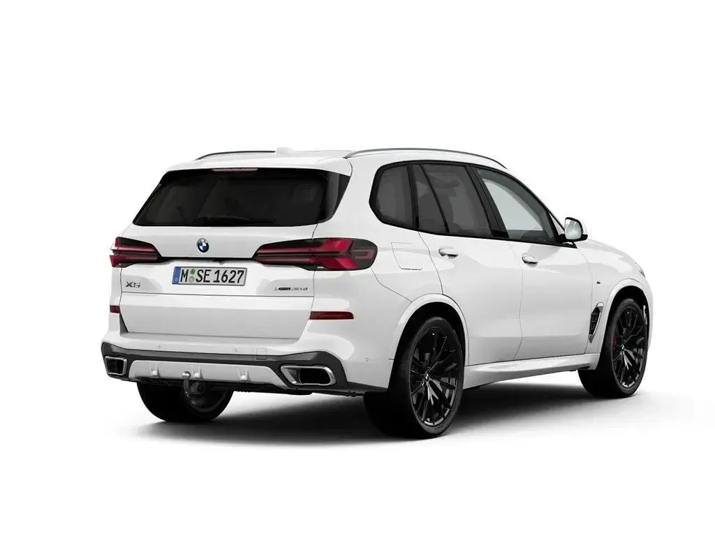 Nouă BMW X5 Performance 298 CP (219 kW) 2026 Alb SUV