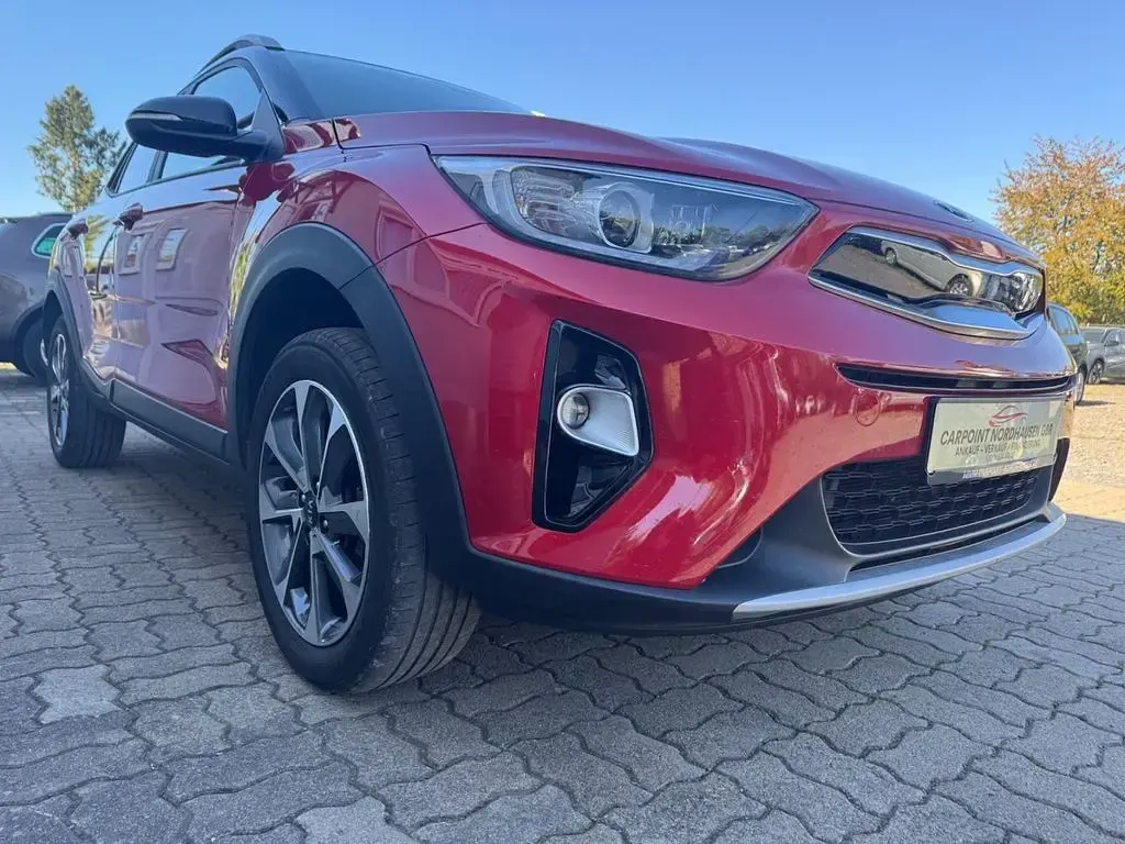 Second-hand Kia Stonic Vision 101 CP (74 kW) 2020 Roșu SUV