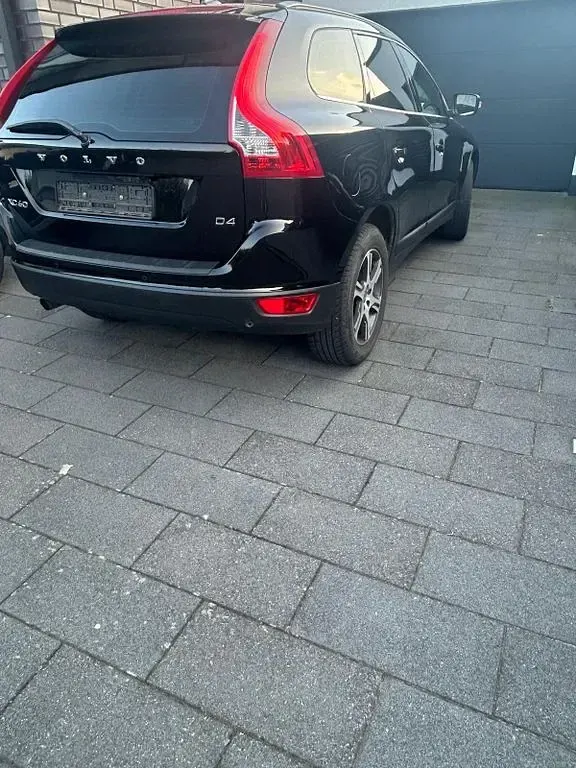 Gebraucht Volvo XC60 Summum 163 PS (119 kW) 2012 Schwarz SUV